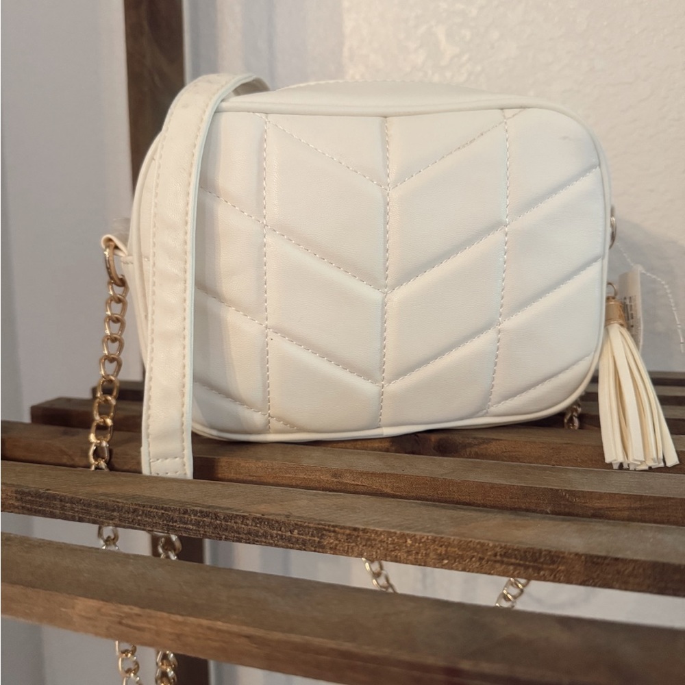 Elegant White Quilted Crossbody Bag